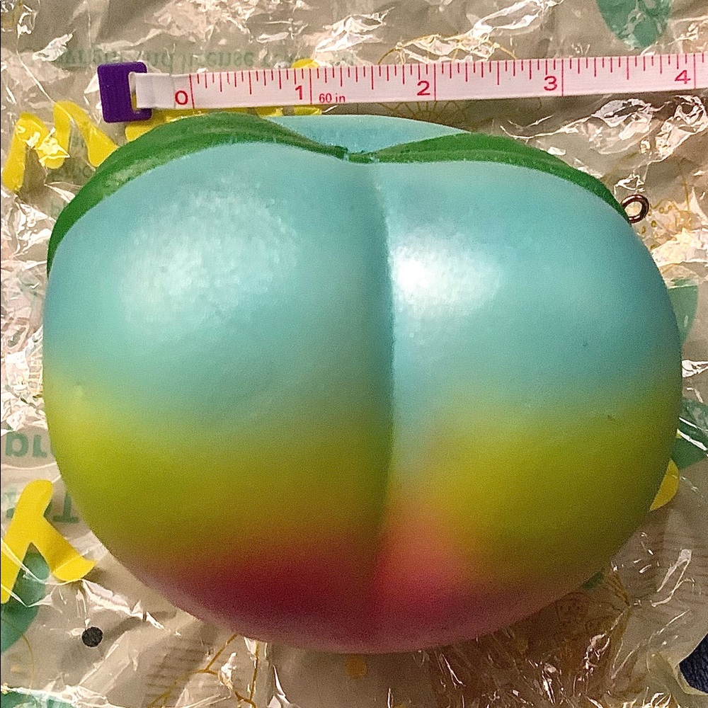 Squishy Peach βGiantβ - Picture 14 of 14